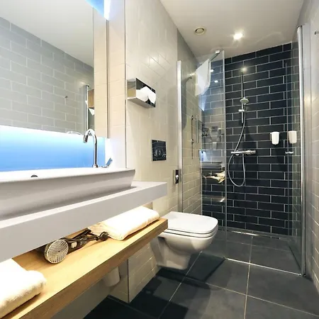 Hotell Express - By Ihg