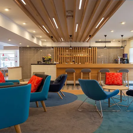 Express - By Ihg Отель 3*