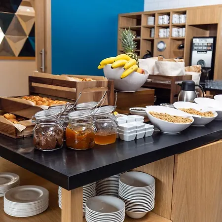 Express - By Ihg Hotel 3*