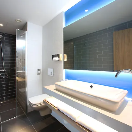 Express - By Ihg 3*