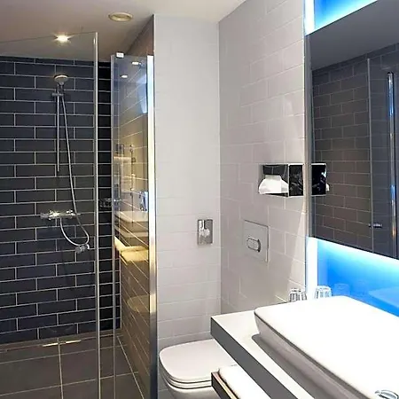 Express - By Ihg 3*