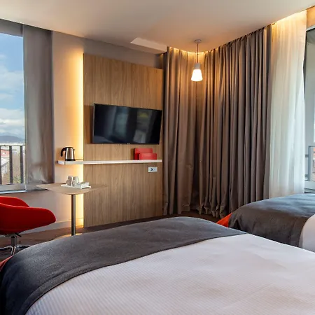 Hotel Express - By Ihg 3*