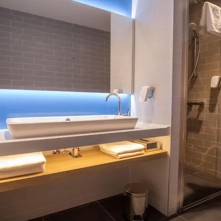 Express - By Ihg Готель Любляна