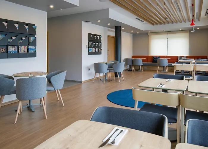 Szálloda Express - By Ihg